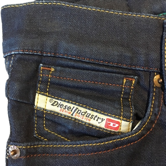 DIESEL NWOT GETLEGG SLIM SKINNY JEANS Size 24βWX32βL - Picture 7 of 12